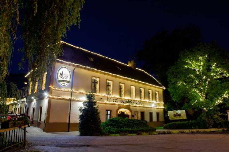 Hotel Selsky Dvur - Bohemian Village Courtyard Prága Kültér fotó